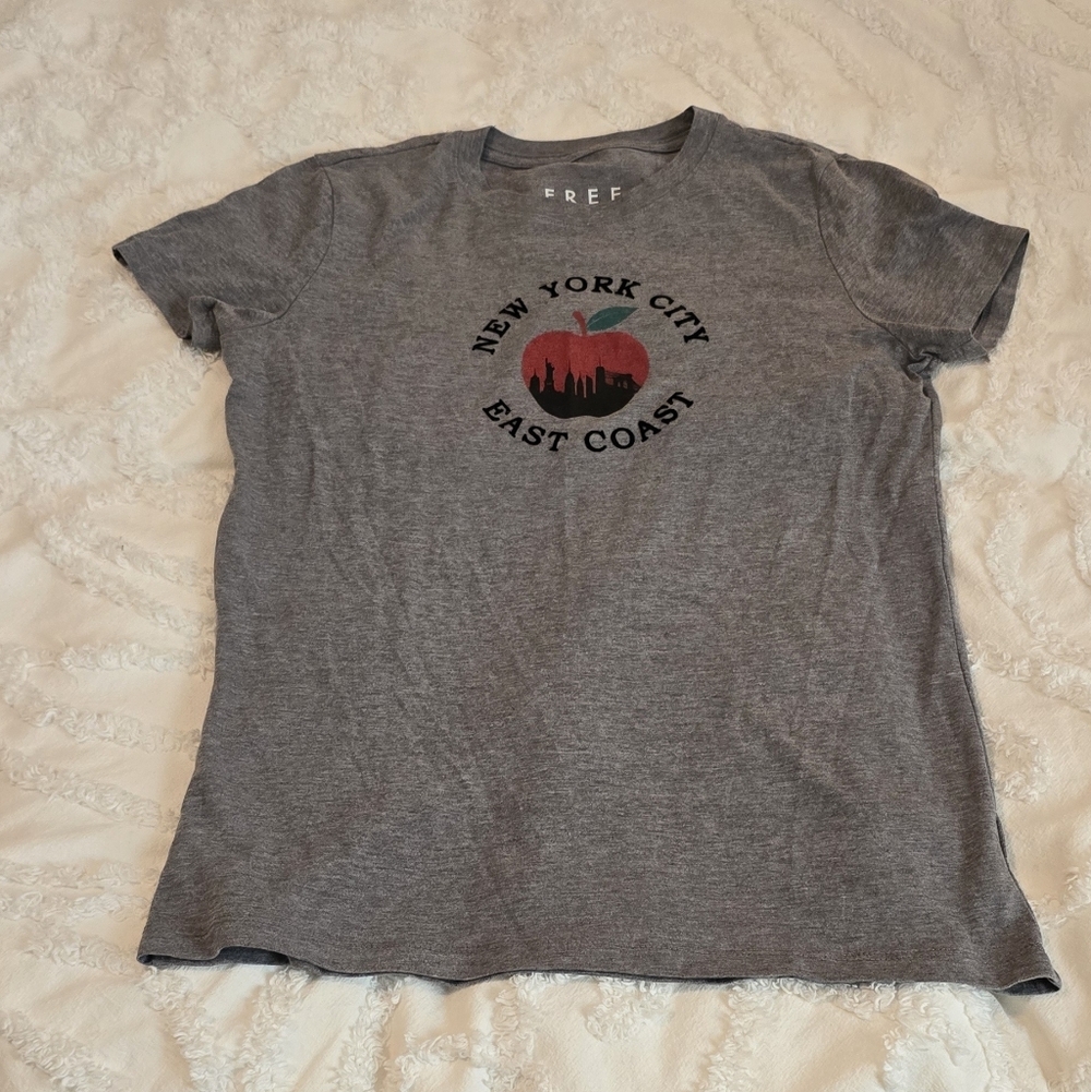 Free State New York City Gray Women's Graphic Tee, Size L (1206)